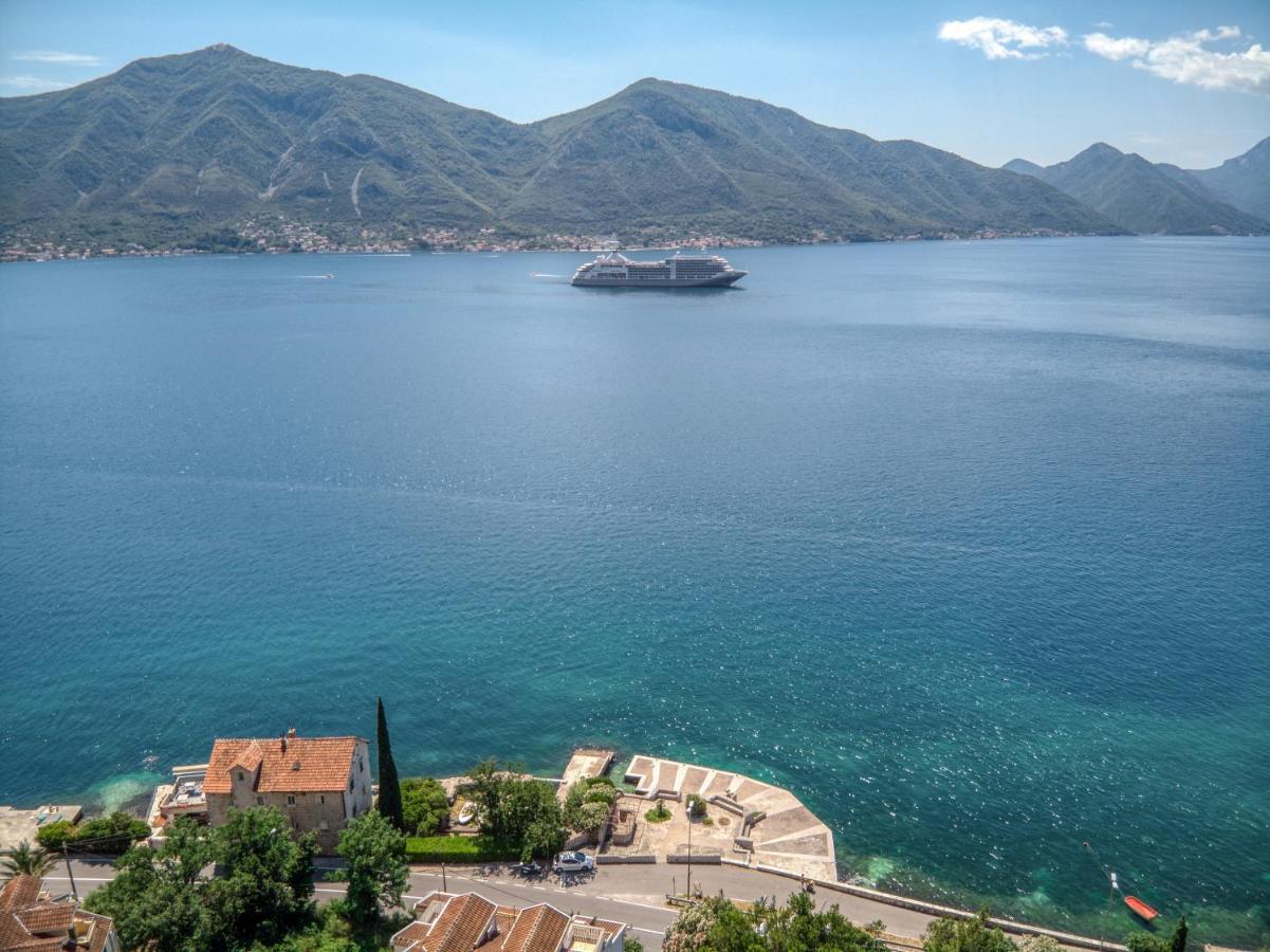 Apartment Elegant Kotor Exteriör bild
