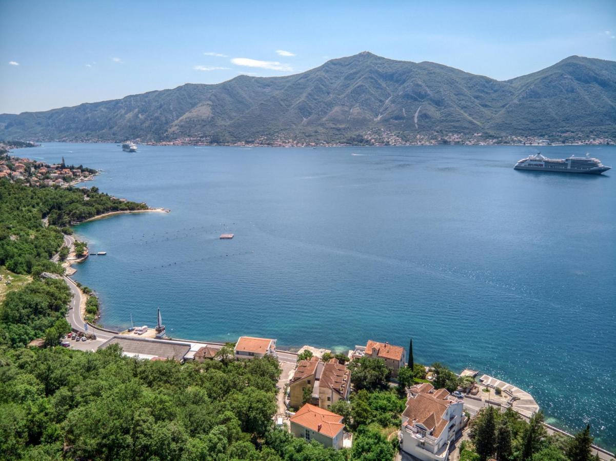 Apartment Elegant Kotor Exteriör bild